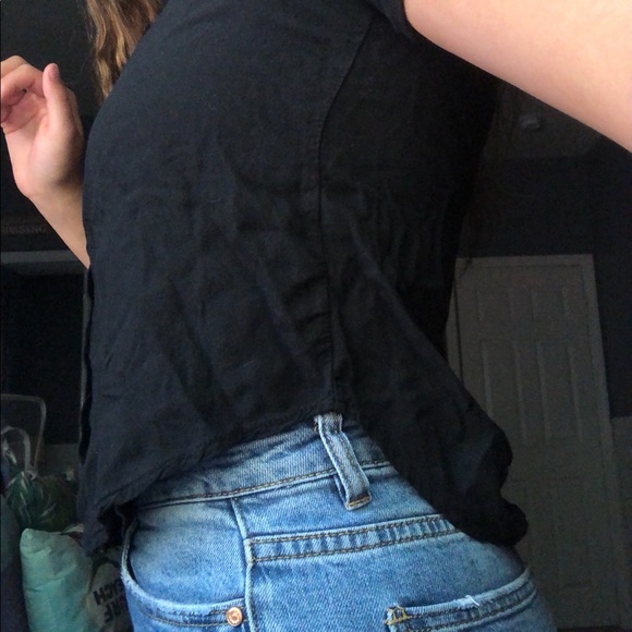 Women’s Collared Shirt - Picture 2 of 4